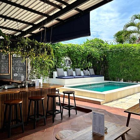 Lay Day Hostel Canggu Buitenkant foto